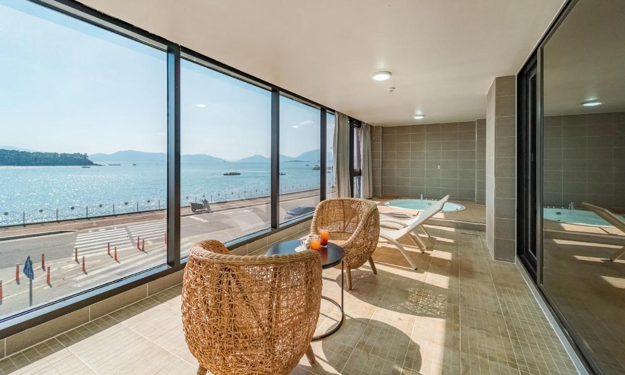 Arte Resort Spa & Pool Villa Сачхон Экстерьер фото